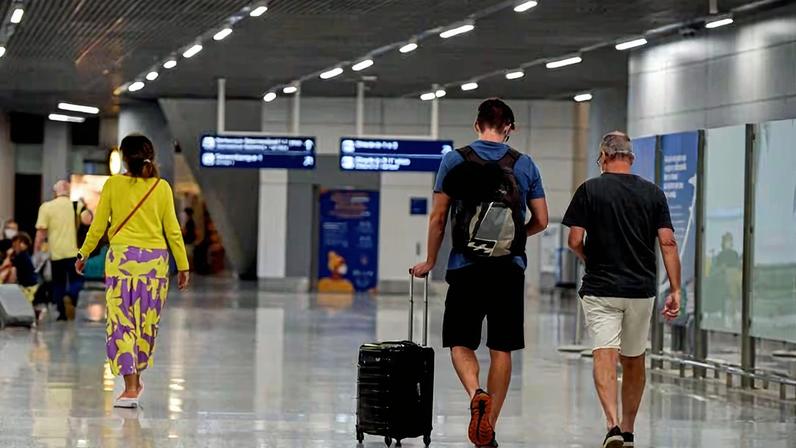 Buscador de viagens lança ferramenta de IA para planejamento de voos