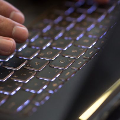 Fraude digital cresce na América Latina, da Venezuela ao Brasil