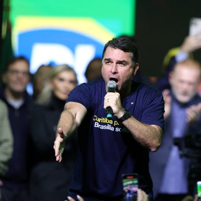 Flávio diz que Lula foi aos EUA para fazer lobby pelo PCC e CV