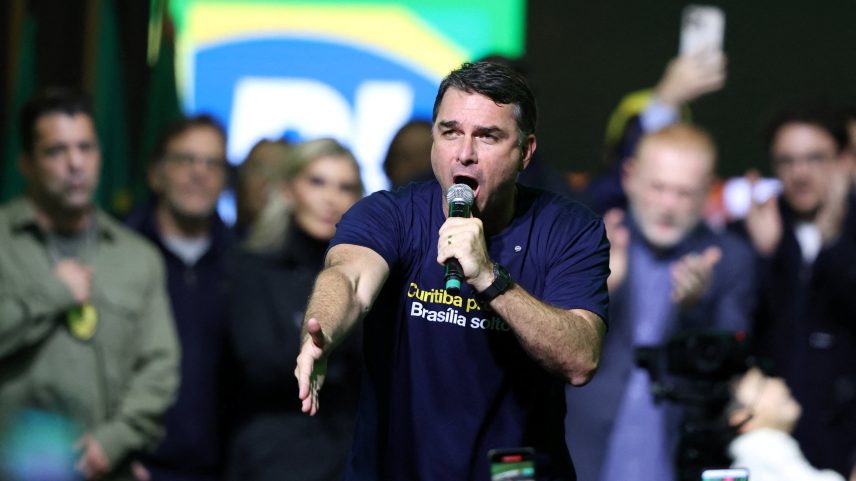 Flávio criticou postura de Lula após decisão dos EUA
