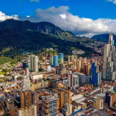 Colômbia passa a exigir seguro-viagem para visitantes