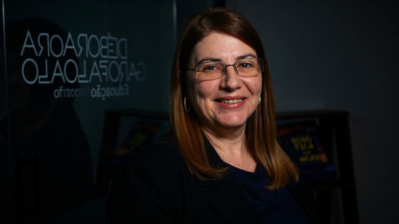 Débora Garofalo hoje trabalha com formação de professores.