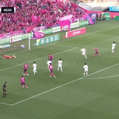 Cerezo Osaka vence Nagasaki 3 a 2 com gol de Shinji Kagawa