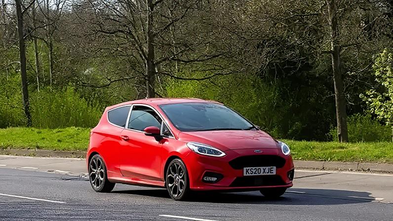 Chefe da Ford sinaliza retorno do Fiesta como elétrico