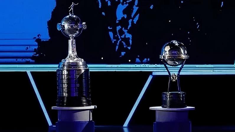 Taças da Libertadores e da Copa Sul-Americana