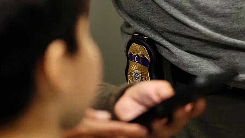 ICE contrata empresa acusada de tortura para localizar crianças indocumentadas