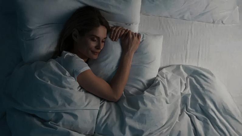 Rotina noturna sem telas para descansar os olhos