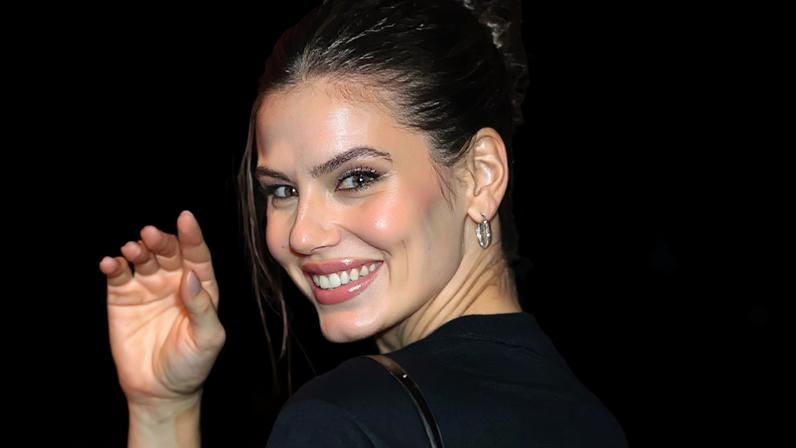 Camila Queiroz