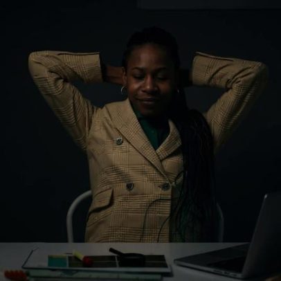 Cansaço mental é ergonomia: por que só alongar não basta