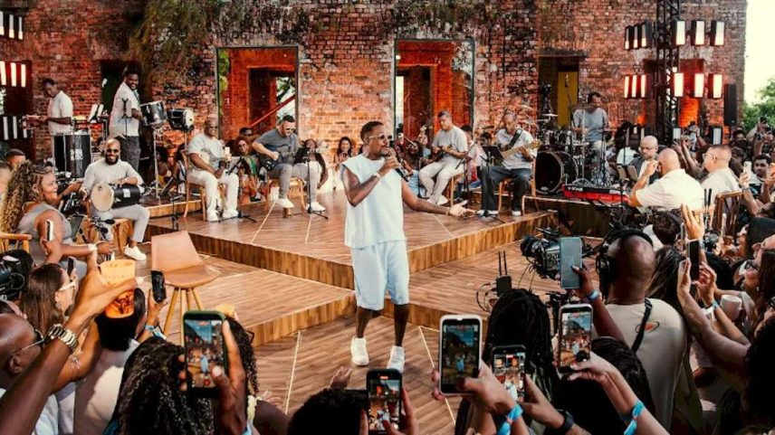 DE SURPRESA: Mumuzinho lança a primeira parte do audiovisual “Simples Assim”