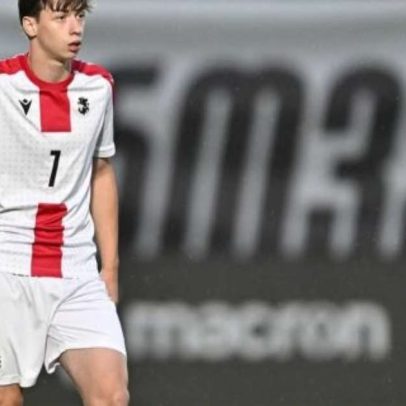 Bayern mira fechar negócio com irmão de Kvaratskhelia