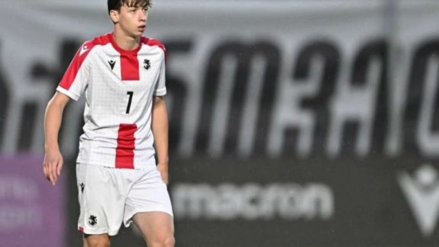 Tornike em ação pela seleção de base da Geórgia –