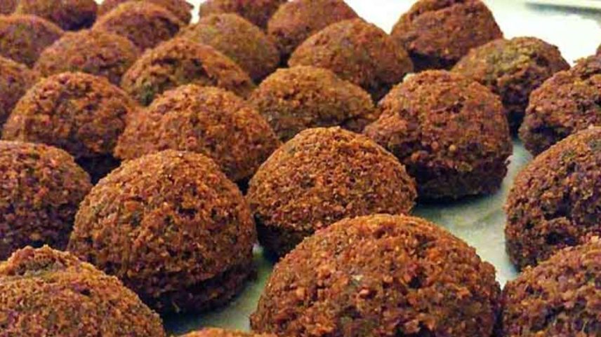 Falafel: receita tradicional presente nas culinárias árabe e israelense
