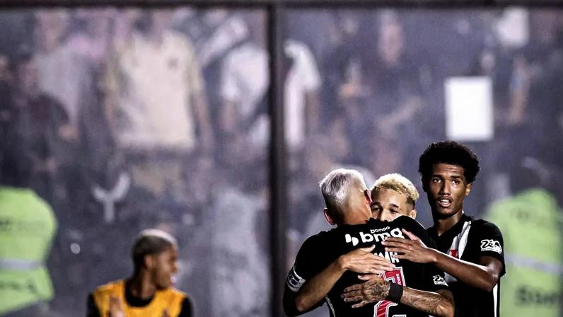 Desempenho do Vasco como mandante segue como um dos pontos positivos da temporada –