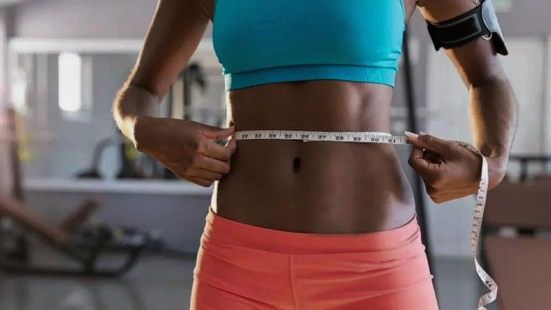 Frutas, verduras, legumes e grãos integrais ajudam a aumentar o consumo de fibras e favorecem saciedade e saúde intestinal