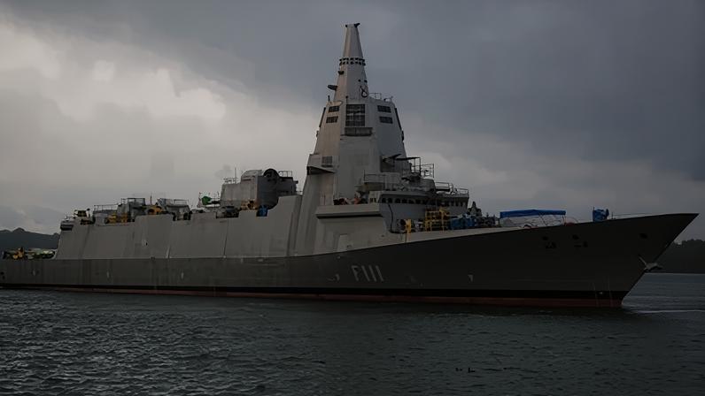 La fragata 'Bonifaz' F-111 durante unas pruebas en la ría de Ferrol. Imagen cedida por Navantia.