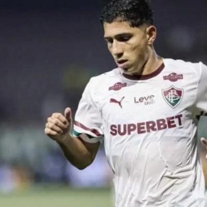 Savarino cobra melhora após derrota do Fluminense