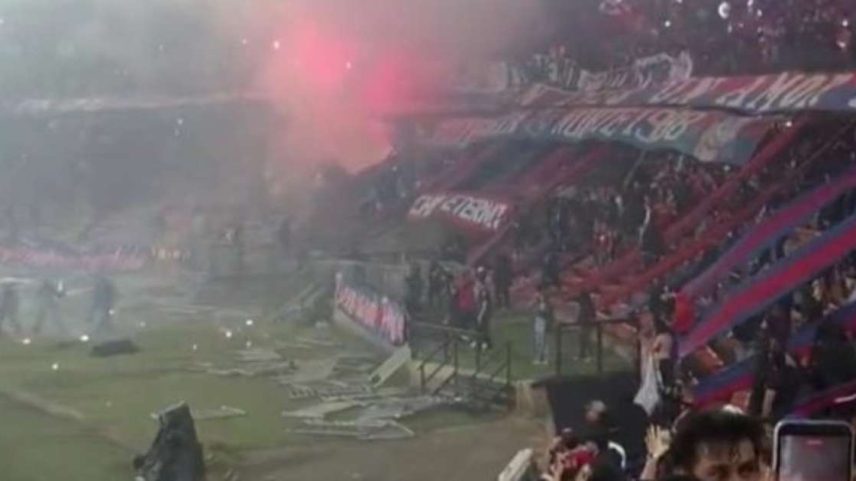 Clube foi punido pelos atos da torcida-