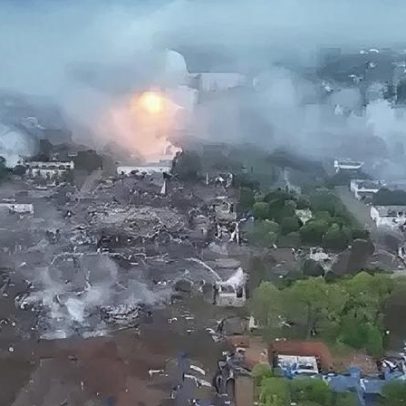 Explosão em fábrica de fogos na China deixa 21 mortos