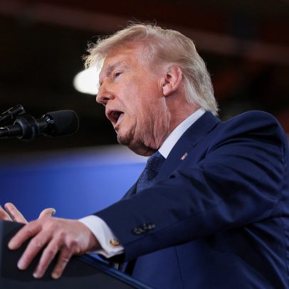 Trump publica imagem de IA simulando ataque a navio iraniano após falar de paz