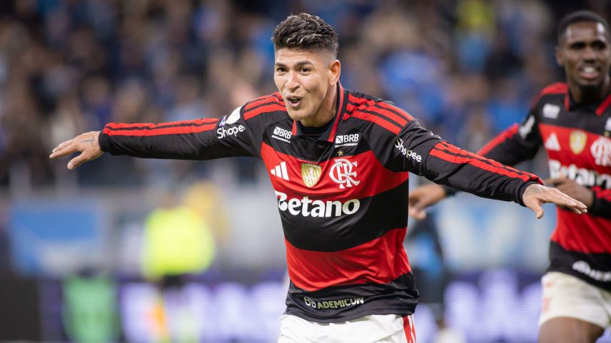 Jorge Carrascal marcou o gol da vitória do Flamengo sobre o Grêmio