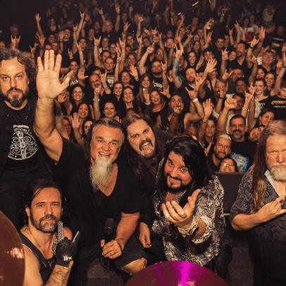 Banda Armored Dawn faz show beneficente em Fortaleza