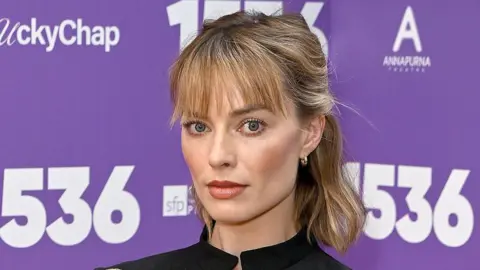 Margot Robbie has become a co-producer of 1536 for the acclaimed play's West End transfer