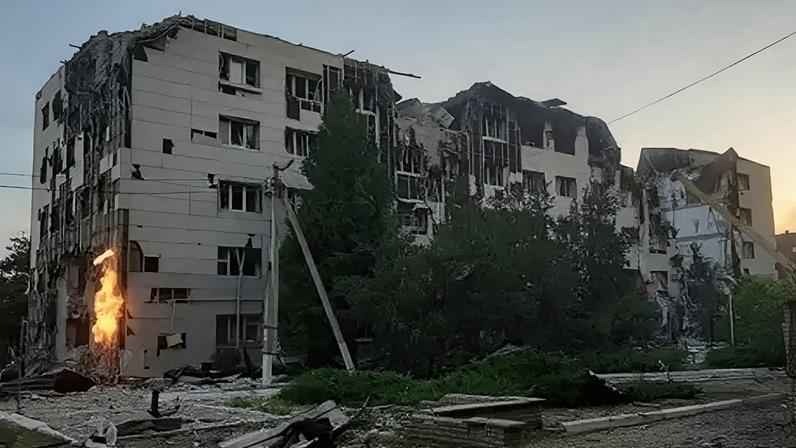 Ataque em Luhansk provoca acusações russas e promessa de retaliação