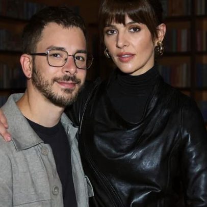 Elenco de Sandy & Júnior prestigia lançamento do livro de Raoni Carneiro