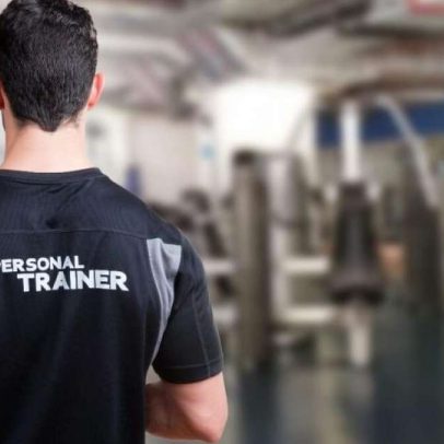 Antes de contratar um personal trainer, observe detalhes