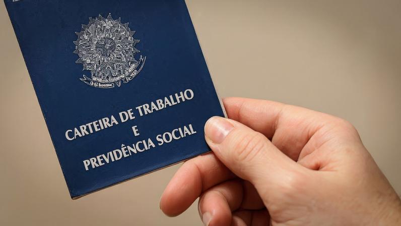 Carteira de trabalho.