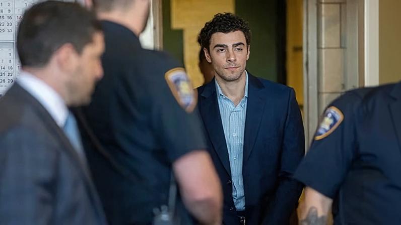 Luigi Mangione appears at a pre-trial hearing for the killing of the UnitedHealthcare CEO Brian Thompson at the Manhattan criminal court on 18 May 2026.