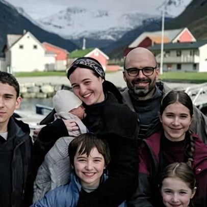 Crítica de Fjord: Mungiu faz drama sobre abuso infantil com Reinsve e Stan
