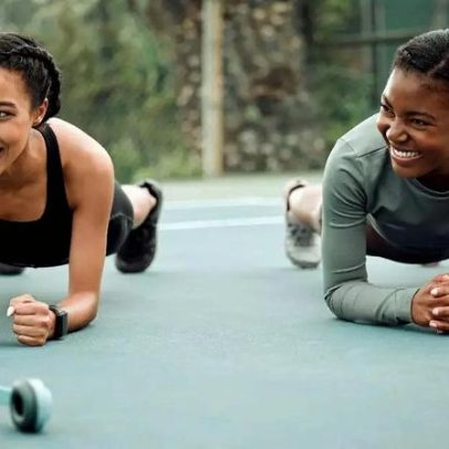 Treino de core vai além dos abdominais e oferece benefício mais completo