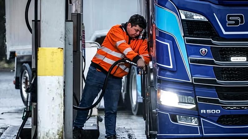 Mercados de petróleo perto do limite; acordo EUA-Irã é aguardado