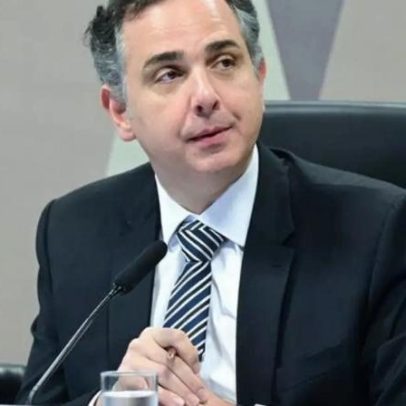 Rodrigo Pacheco anuncia saída da vida política