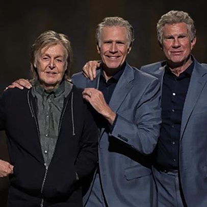 Paul McCartney brilha ao lado de Chad Smith e Will Ferrell no SNL