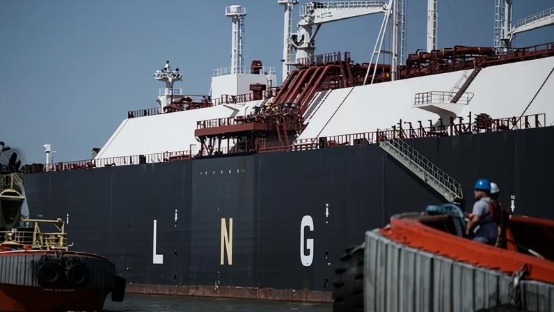 LNG busca influenciar negociações para descarbonizar o transporte marítimo