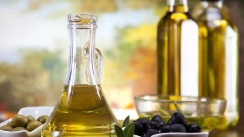 Azeite de oliva extravirgem Fonte de gordura monoinsaturada, o azeite ajuda a reduzir o LDL e aumentar o colesterol “bom”. Também tem ação antioxidante.