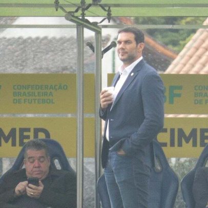 Presidente da CBF acompanha treino da seleção brasileira na Granja