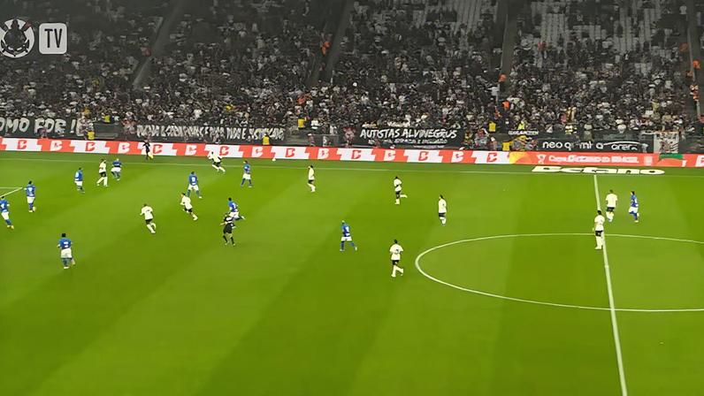 O Timão venceu a equipe de Santa Catarina pelo placar de 1 a 0 com gol de Yuri Alberto, na Neo Química Arena, e garantiu classificação às oitavas de final da competição.