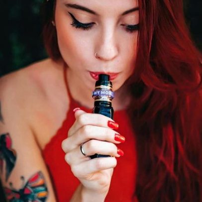 Vape pode comprometer o colágeno da gengiva, aponta estudo