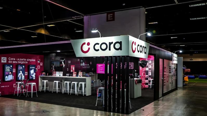 Criada em 2019, a Cora conta hoje com mais de 1,7 milhão de clientes e encerrou o primeiro trimestre deste ano