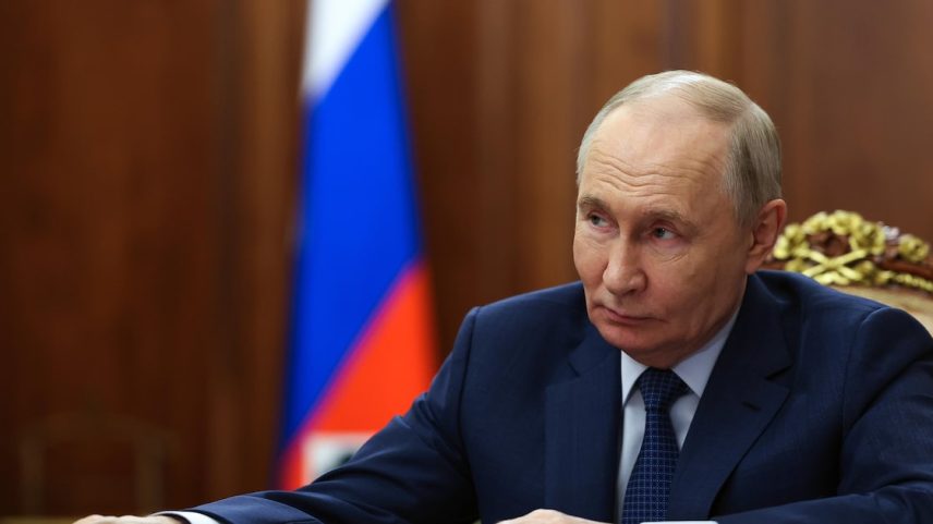 O presidente da Rússia, Vladimir Putin, participa de uma reunião no Kremlin, em Moscou