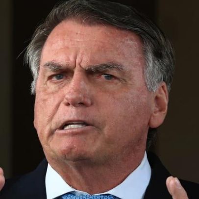 Michelle afirma que Bolsonaro passou a noite bem no hospital