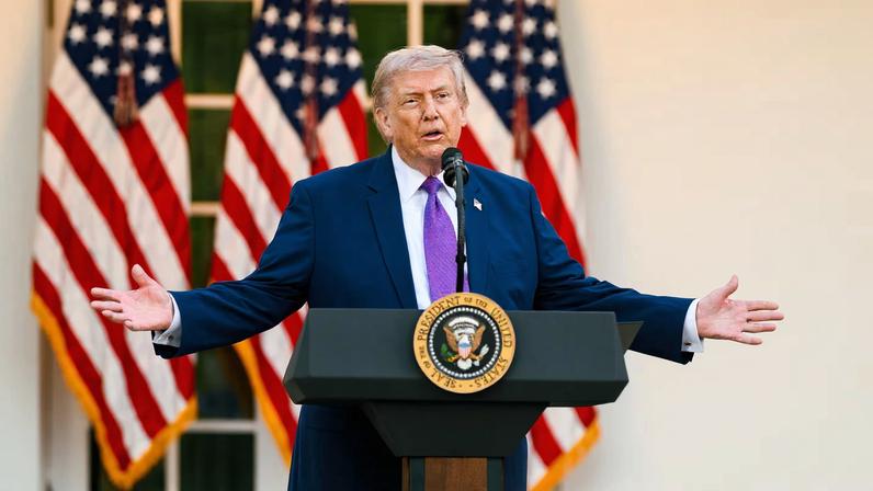 Trump revelou que discutirá o mais recente esboço de acordo com assessores neste sábado