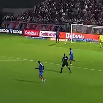 Gol do São Paulo: análise questiona anulação por duas bolas em campo