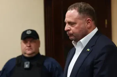 Ex-chefe de Zelenski vai a tribunal em meio a investigações de corrupção na Ucrânia