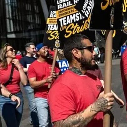 Greve ferroviária em Nova York continua; passageiros se preparam para segunda