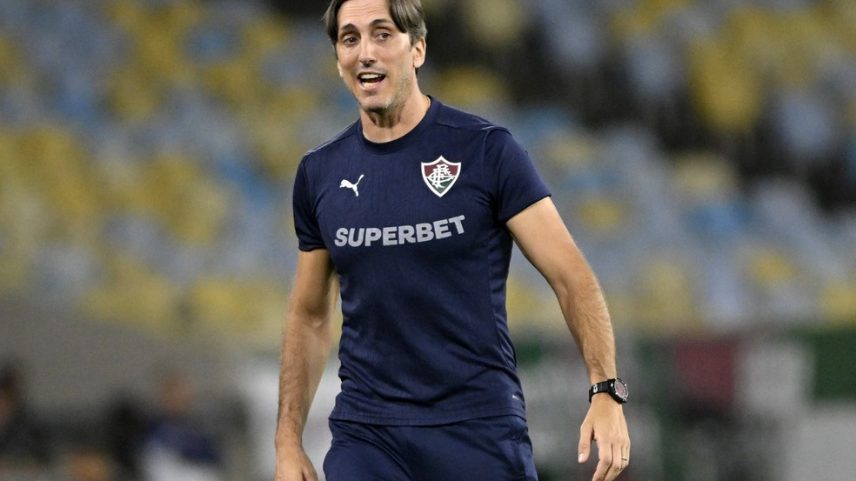 Zubeldía em Fluminense x São Paulo — Foto: André Durão